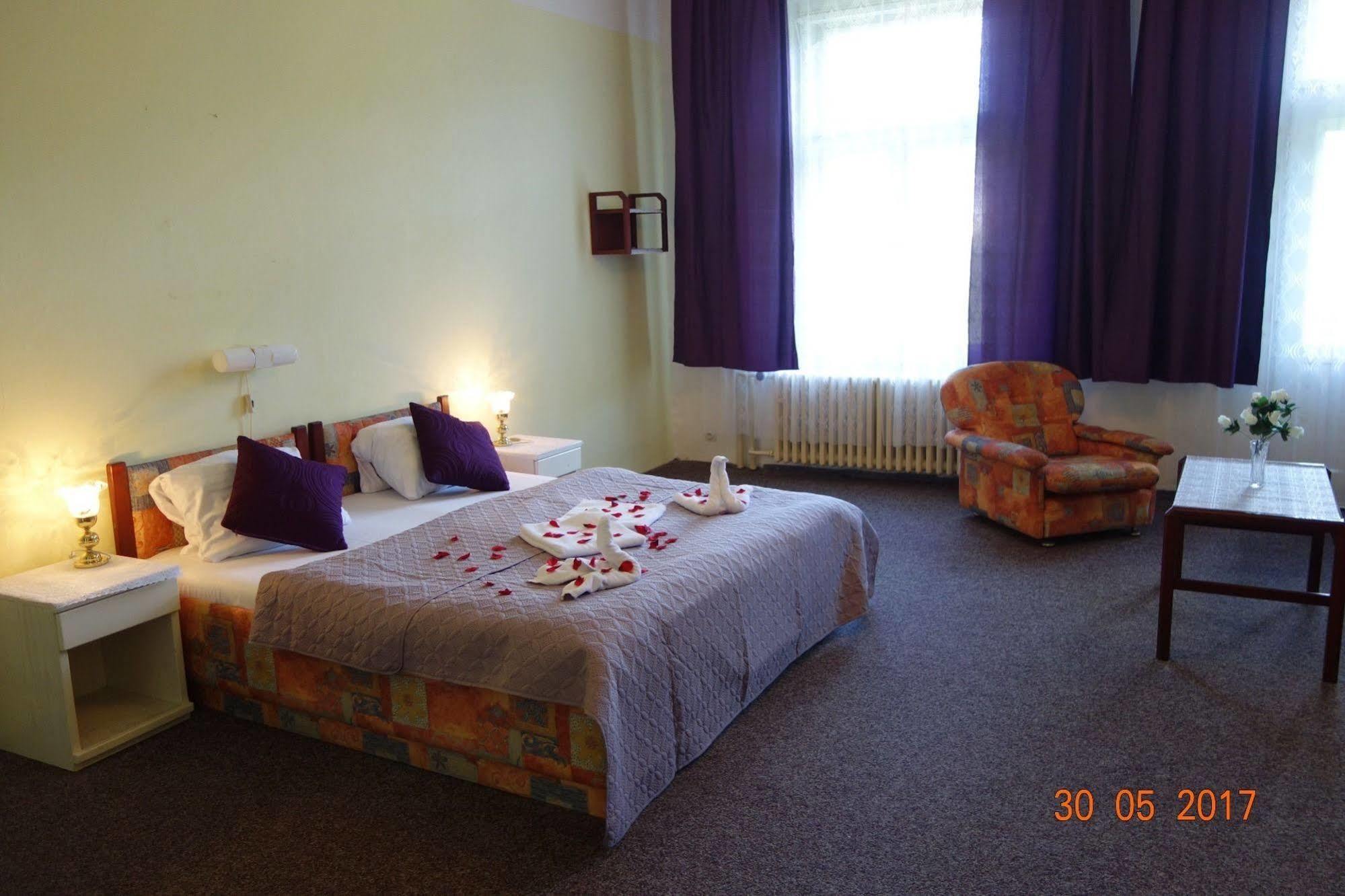 Wellness Hotel Hana Mariánské Lázně Extérieur photo